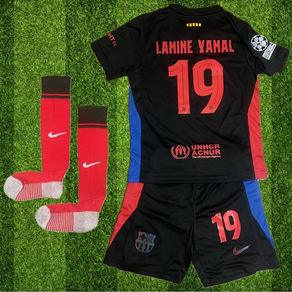 New Nike Barcelona FC set for kids Away Jersey Lamine Yamal #19 socks included - Picture 2 of 2